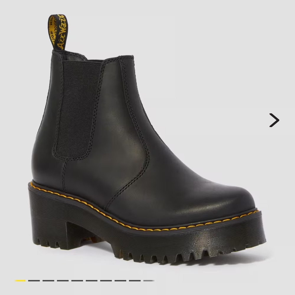 Dr martens rometty boots